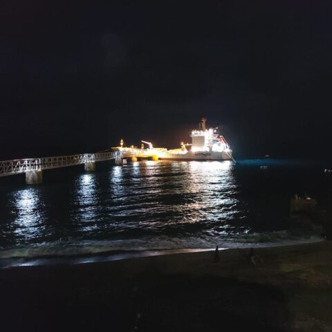 unloading-in-linoperamata